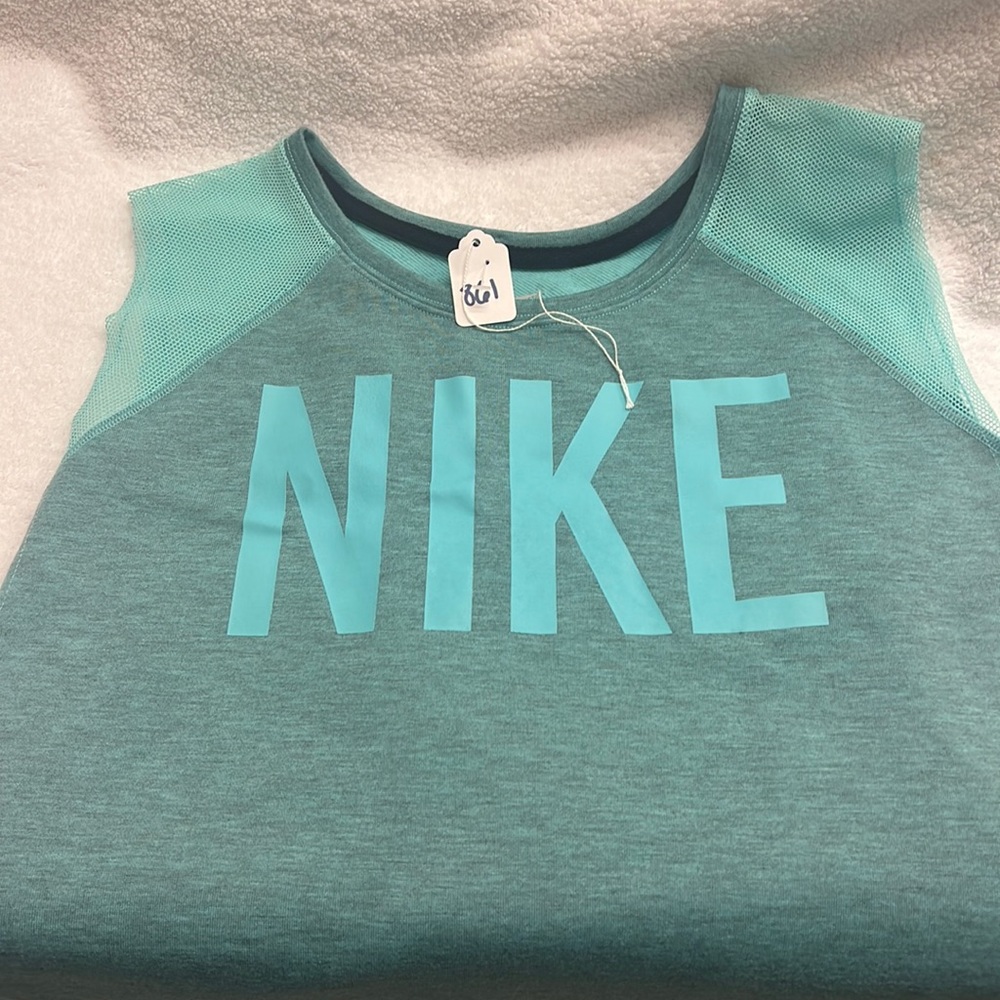 NWOT NIKE TANK SIZE XL